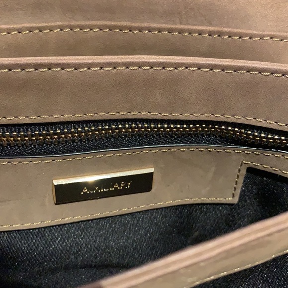 Aritzia - AUXILIARY CALISCH HANDBAG - Picture 9 of 14